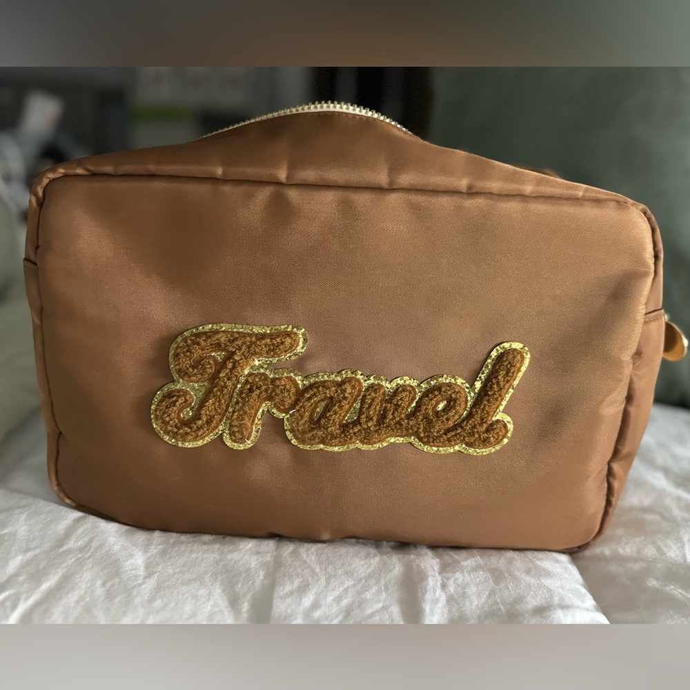 Pink Lily Tan Travel Bag with Gold Detail